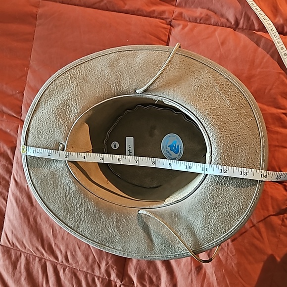 Suede Hat, Never Worn- Women's Medium - Picture 5 of 5